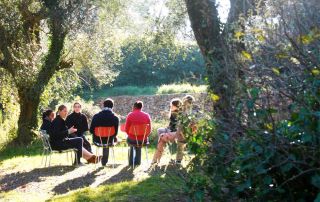 goodencenter-Using-the-Saint-Francis-Assisi-Prayer-in-Recovery-photo-of-people-during-prayer-meeting